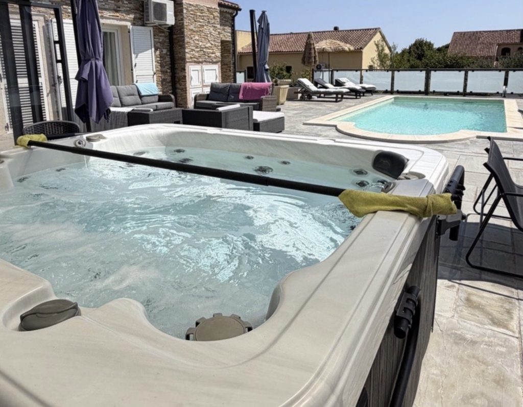 Villa avec piscine à Biguglia – 203 m², 4 chambres
